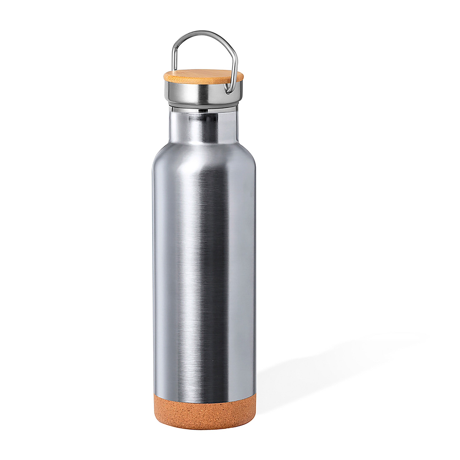 Bidón térmico de 650 ml de capacidad en acero inox de doble pared. Incluye tapón a rosca en acero inox, con detalle de bambú y asa integrada.