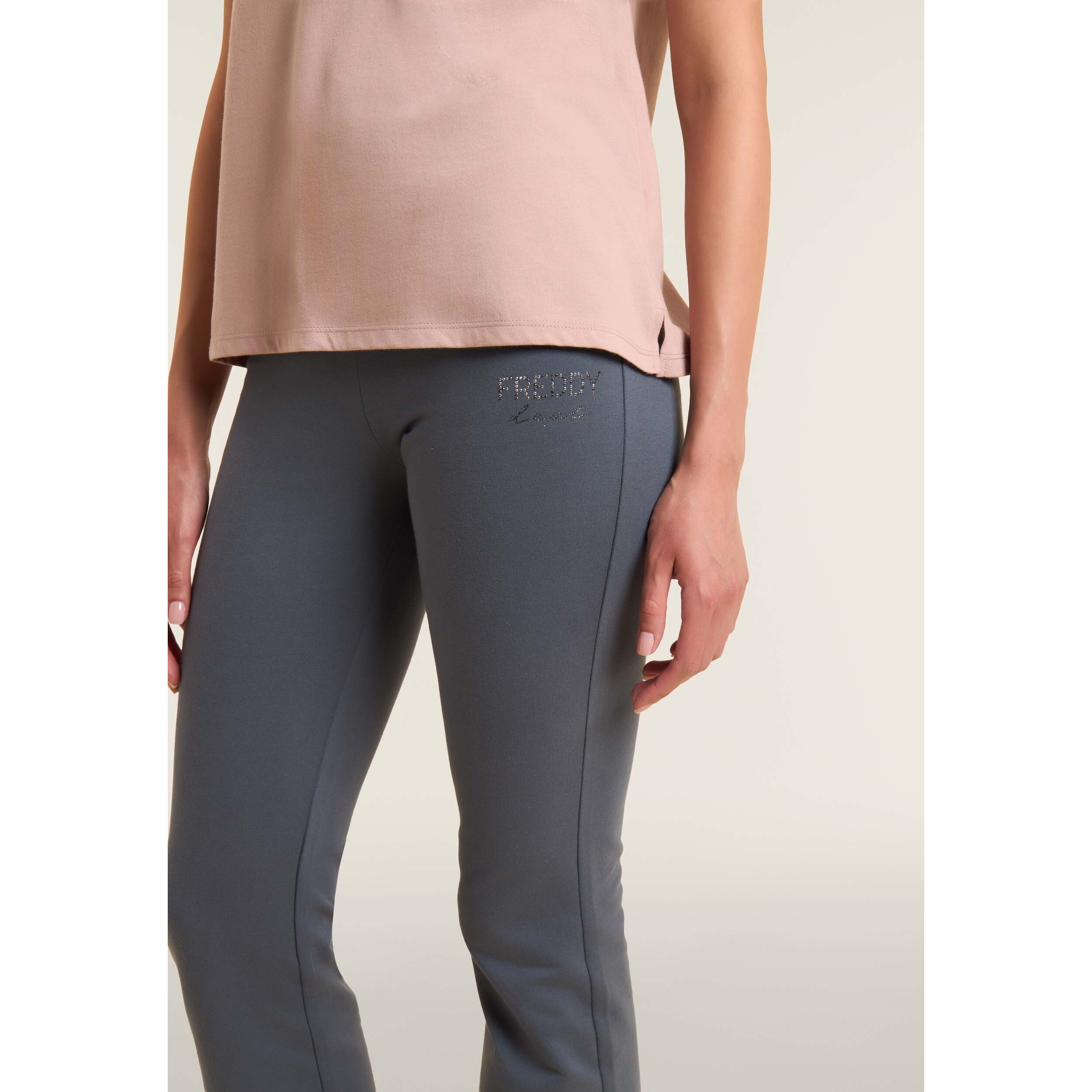 T-shirt con logo e grafica geometrica