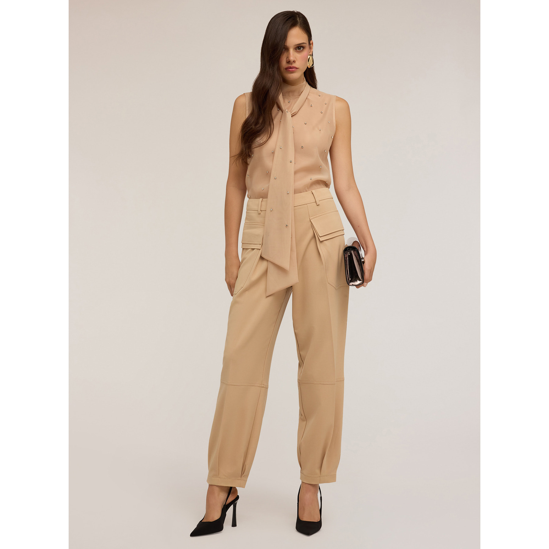 Motivi - Top de organza con bordado de strass - Beige