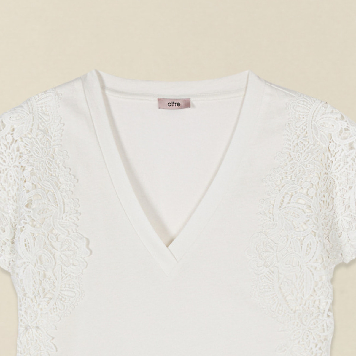 Oltre - T-shirt scollo a V con pizzo - Bianco