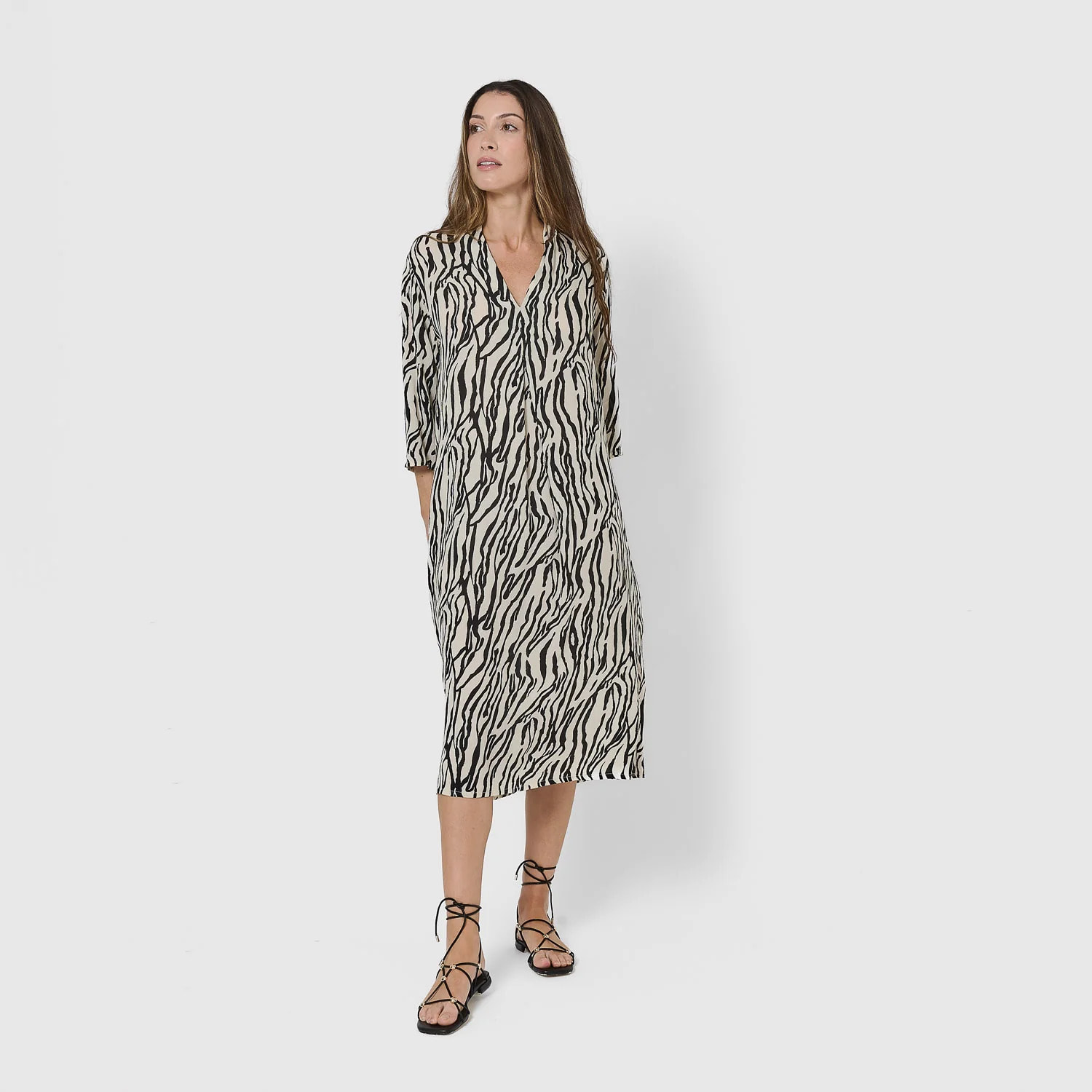 Vestido midi bambula detalles plisados yves beige/negro