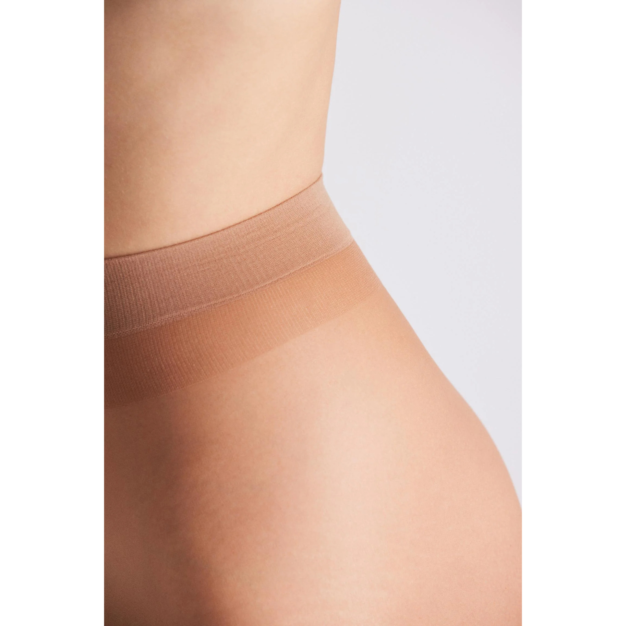 Collant beige 15 denari con punta invisibile