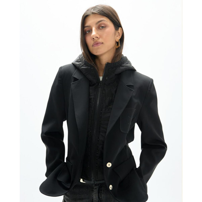 Giacca tecnica in stile americano con gilet interno imbottito in nylon.