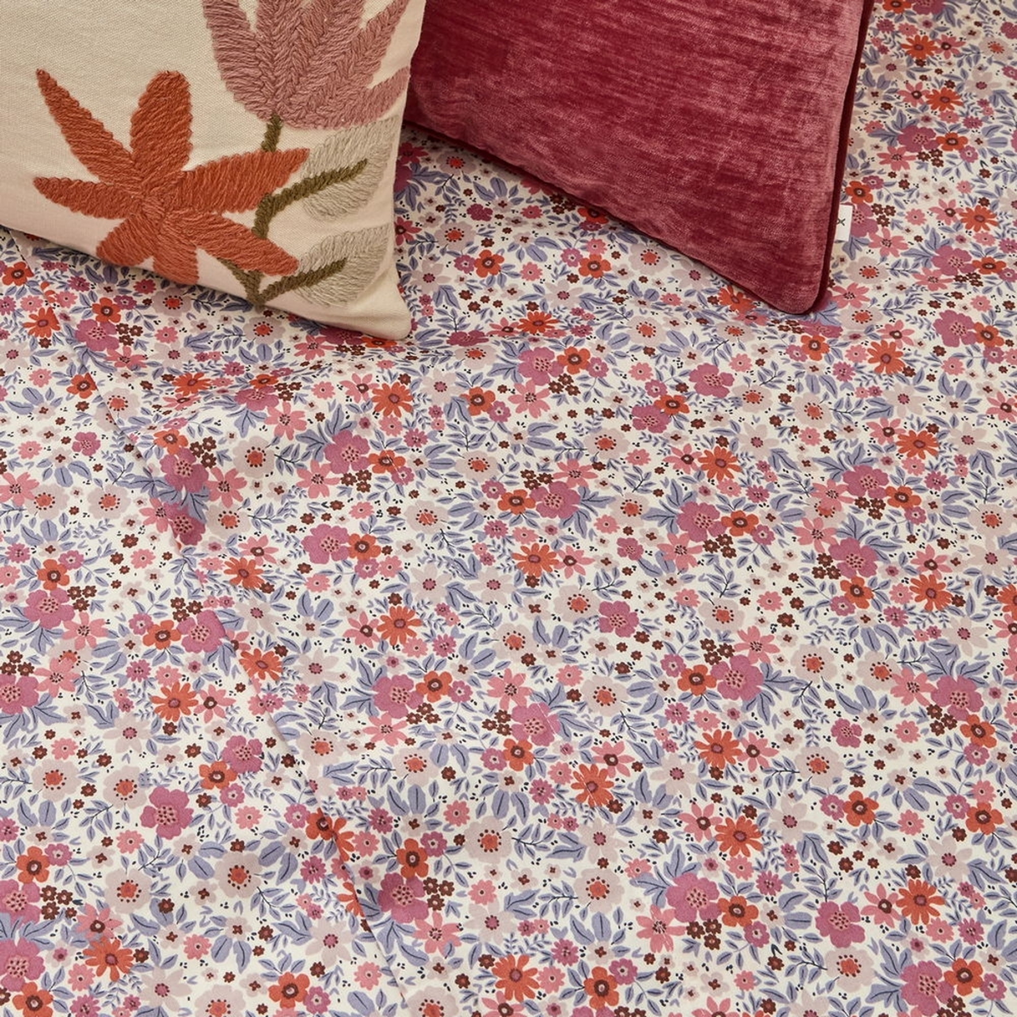 Sábana algodón sostenible flores Onflo color azul 100% Algodón percal