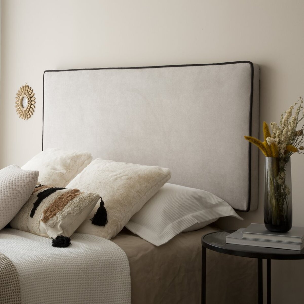 Tête de lit tapissée Madary -bois/panneau particules / mousse pu/ textil-couleur beige 165 x 60 x 4 cm