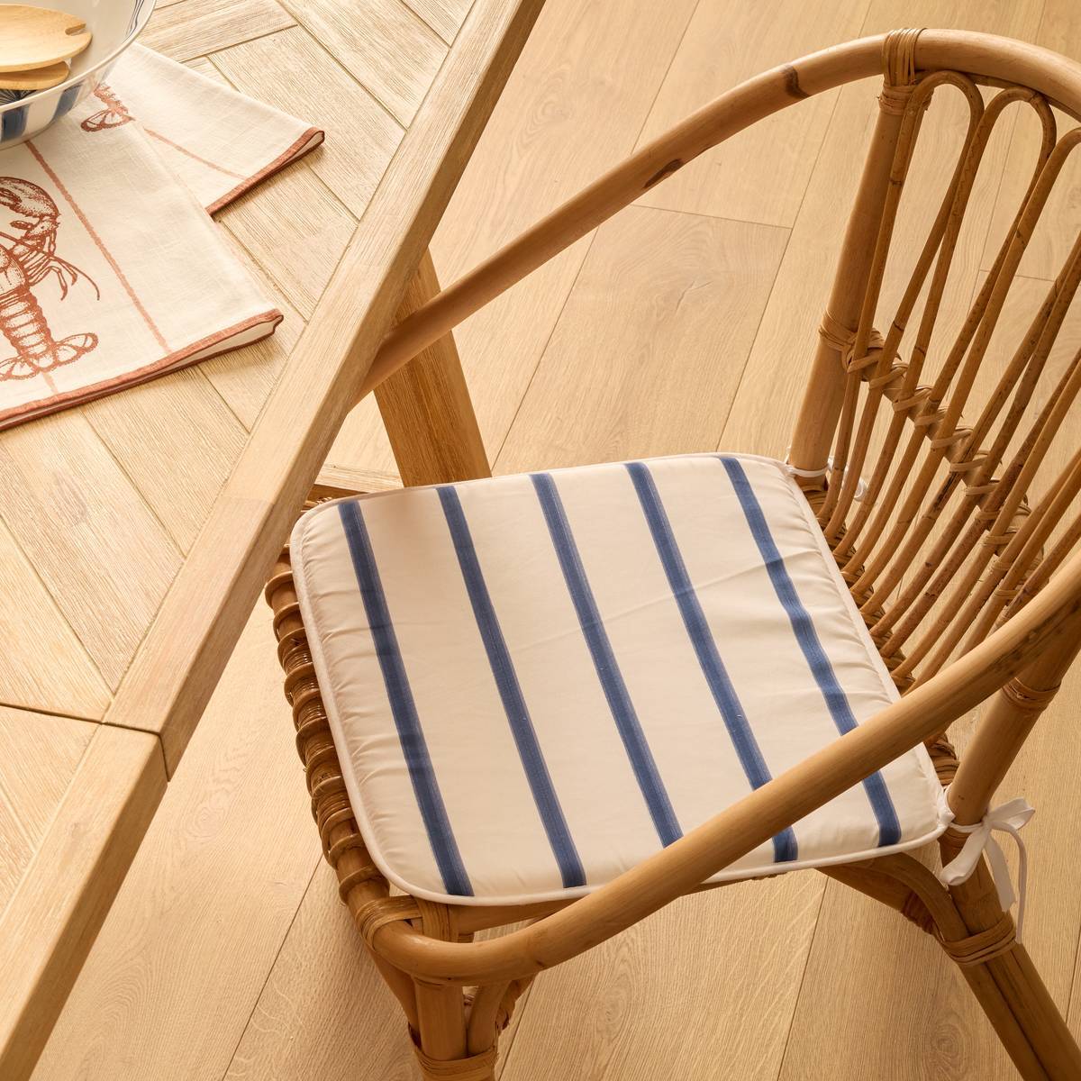 Galette de chaise Oceania 39x39cm rayée bleu et blanc