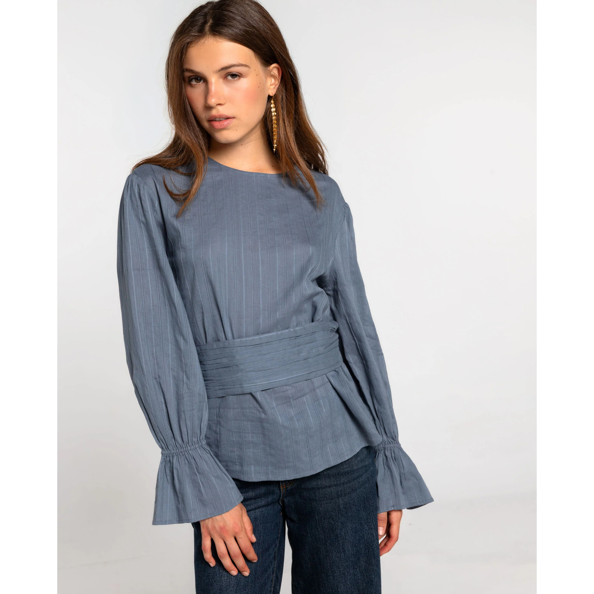 Blusa holgada con cuello barco