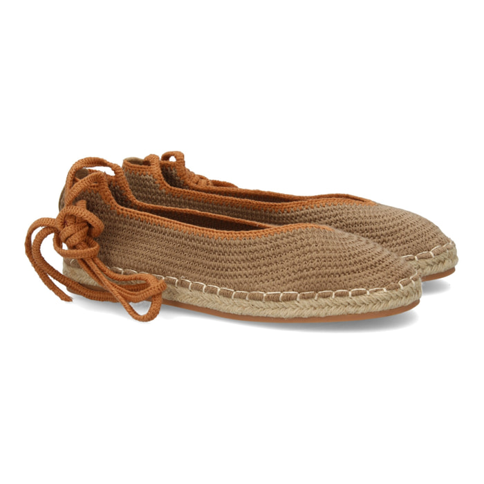 Alpargata plana mujer tejido flexible con cordones