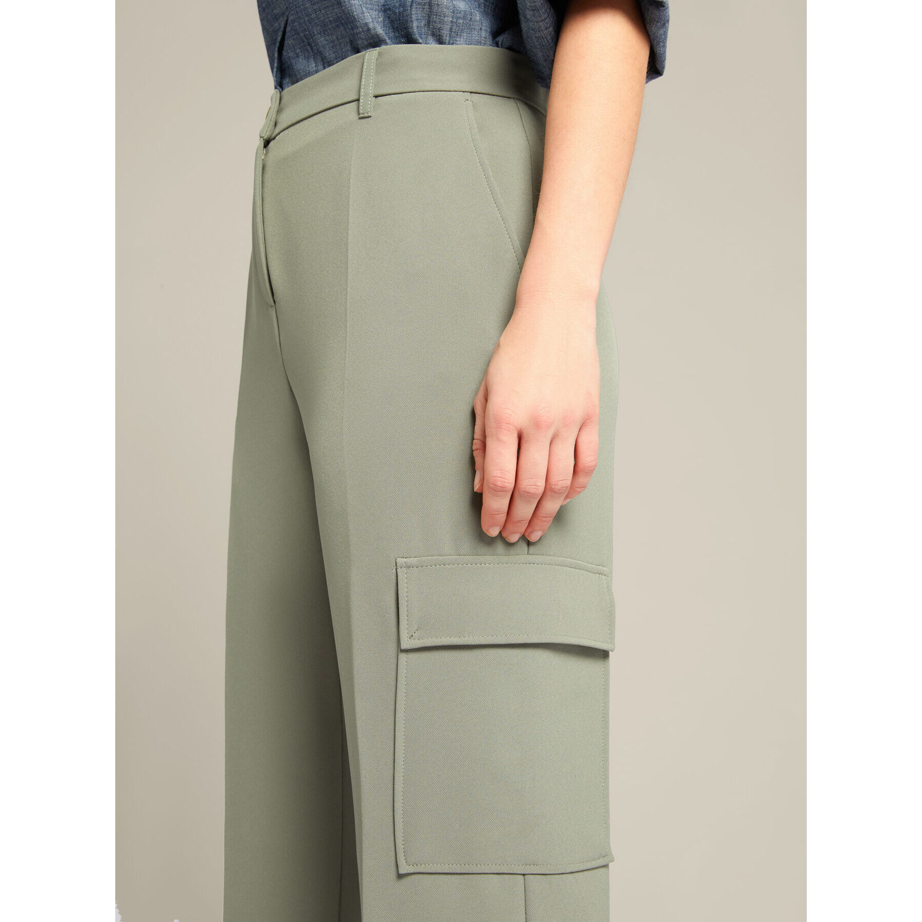 Elena Mirò - Pantalones confeccionados con fibras recicladas - Verde claro
