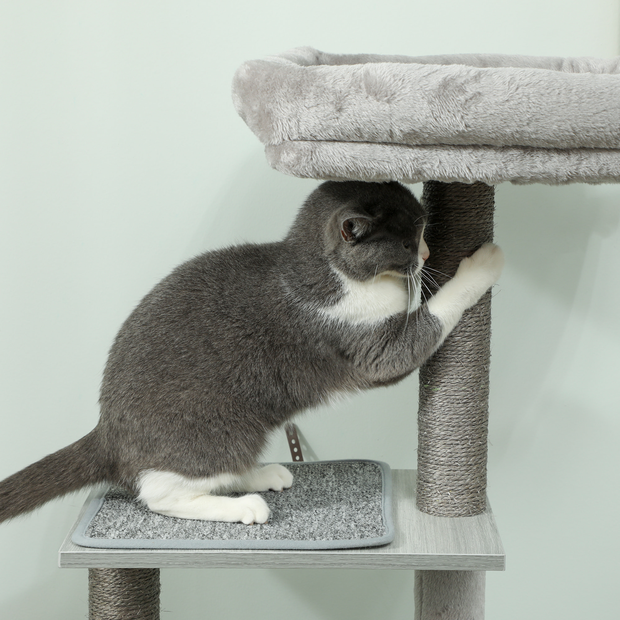 Arbre à chat multi-équipement griffoirs grattoirs niche hamac panier coussins amovibles H126 cm peluche courte sisal naturel gris
