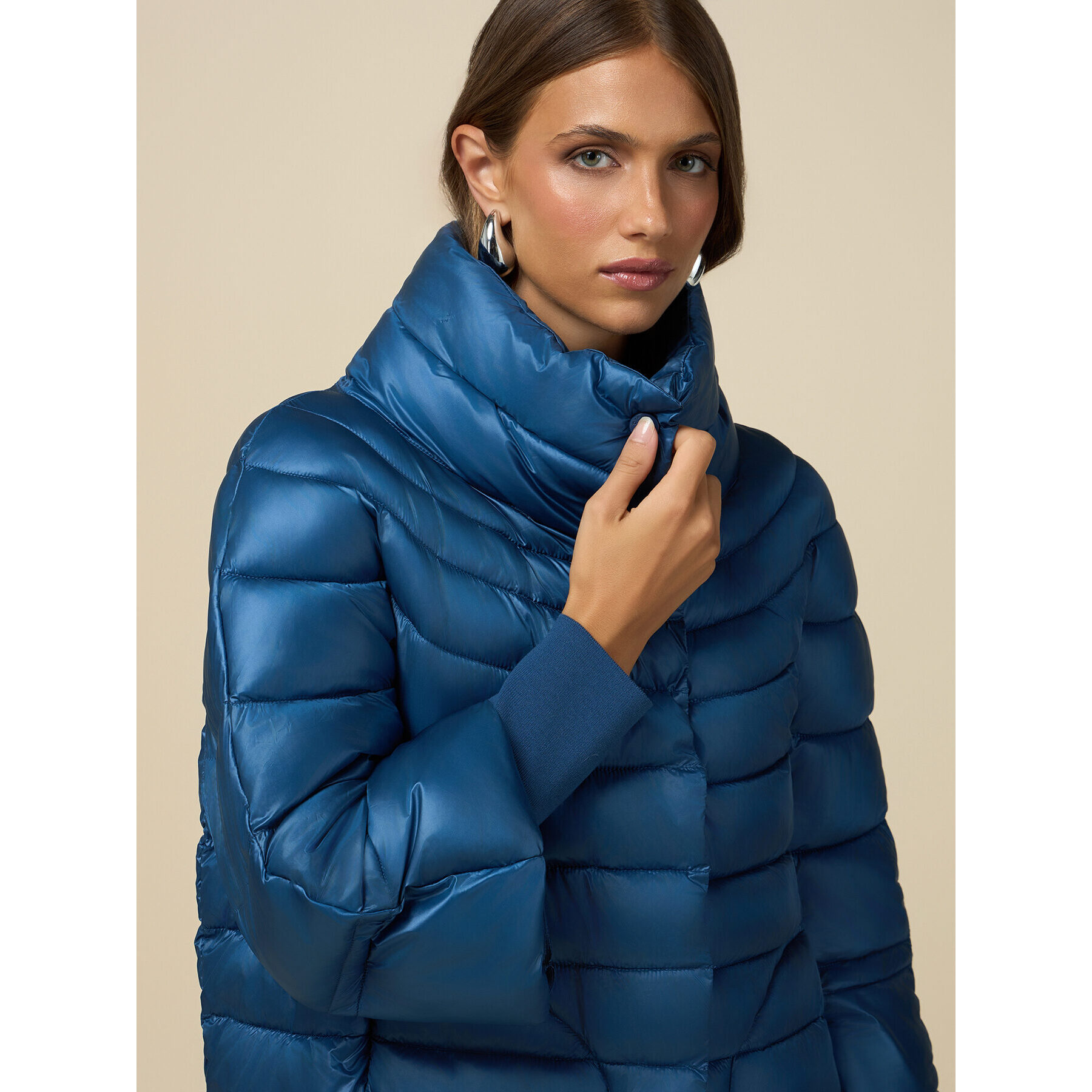 Oltre - Hooded down jacket with sleeves - Azul