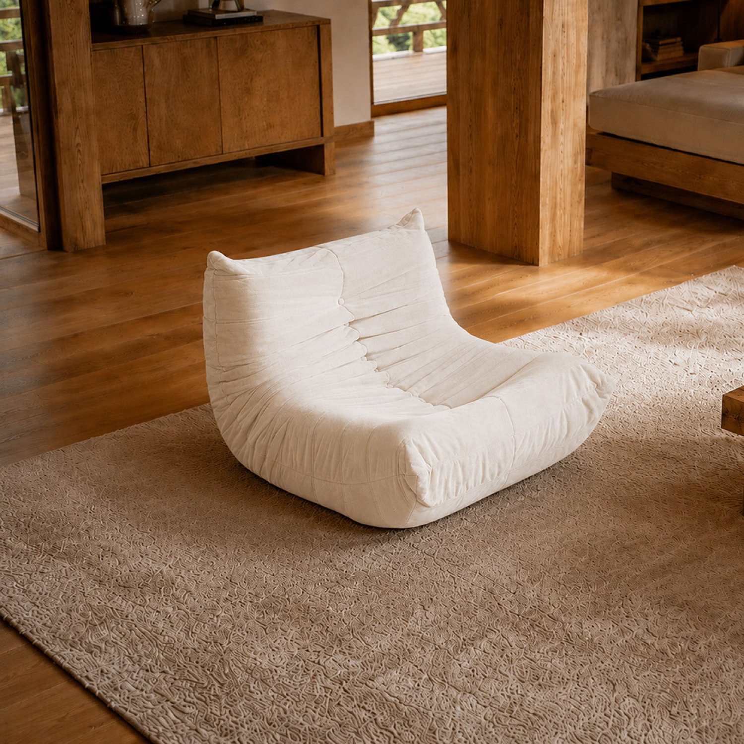 Fauteuil compressé en velours beige ALBA
