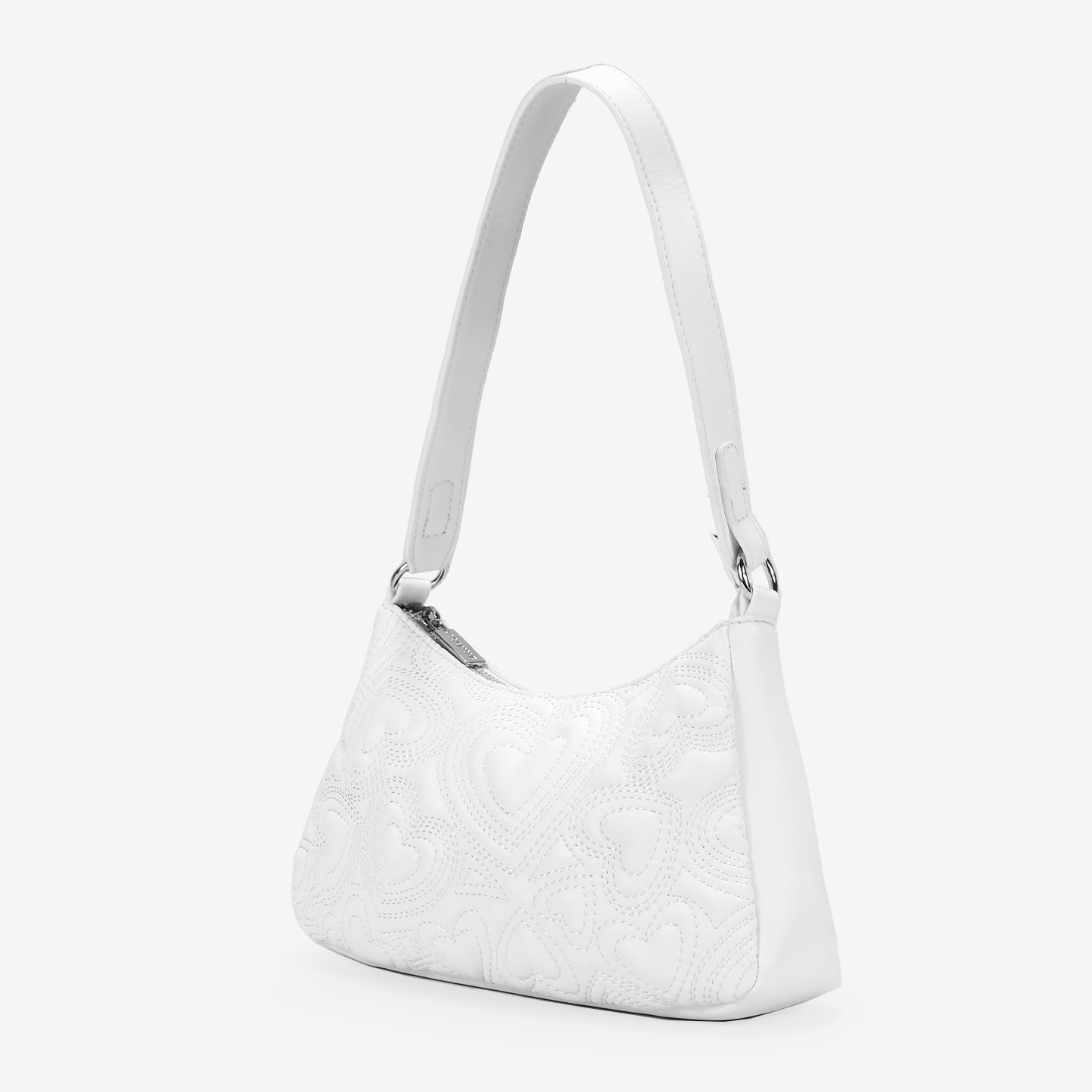 Bolso de hombro blanco con corazones