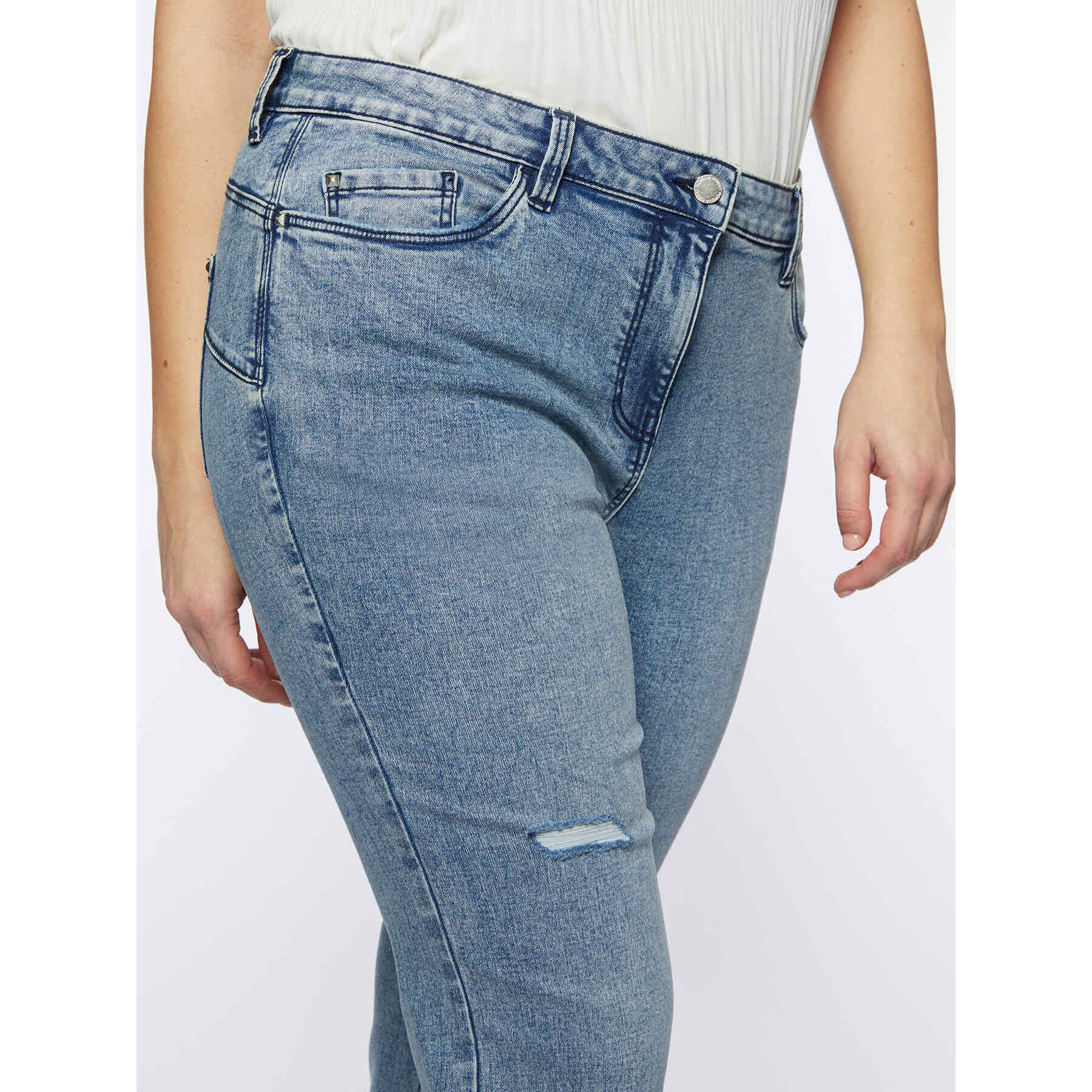 Fiorella Rubino - Jeans kick flare con strappi - Azzurro