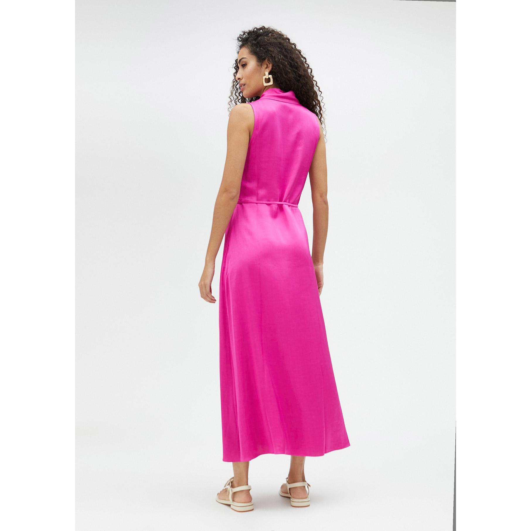 Abito midi con scollo a V
