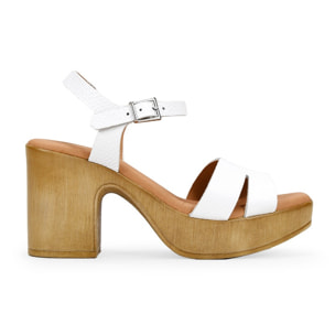 Sandalias de piel blancas con tacón efecto madera