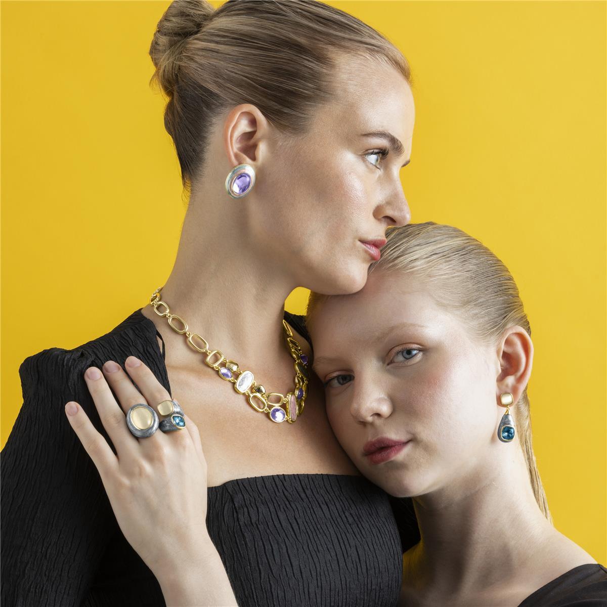 Anillo con Ojo de Gato acabado oro 18k