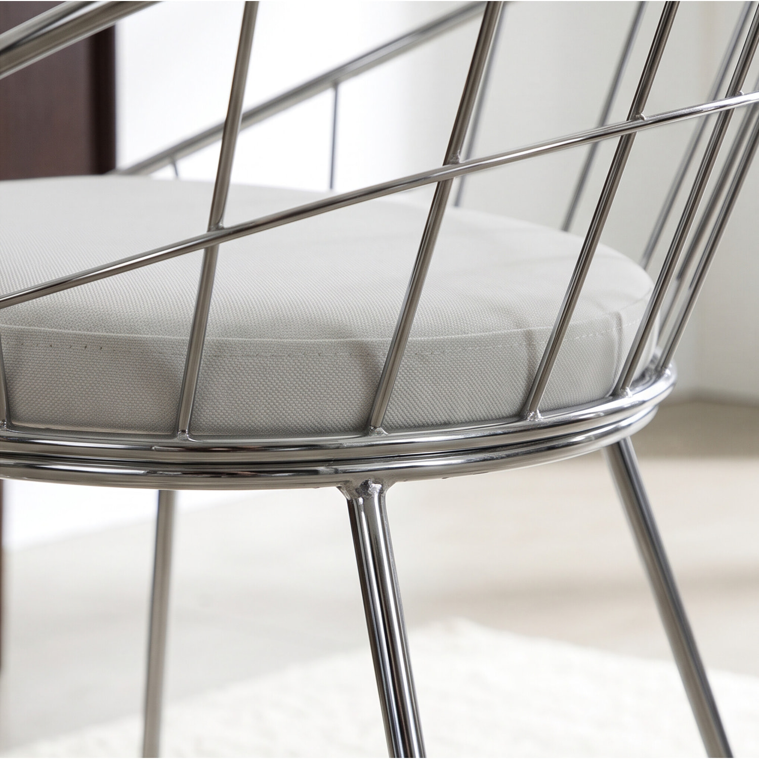 Lot de 2 chaises en métal chromé et coussin blanc ALEX