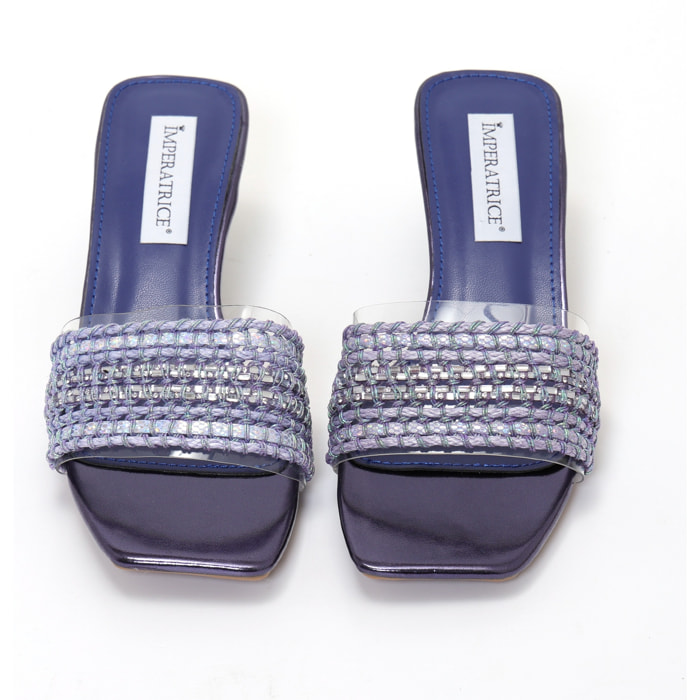 Sandali con tacco basso a rocchetto e fascia con ricamo e pietre