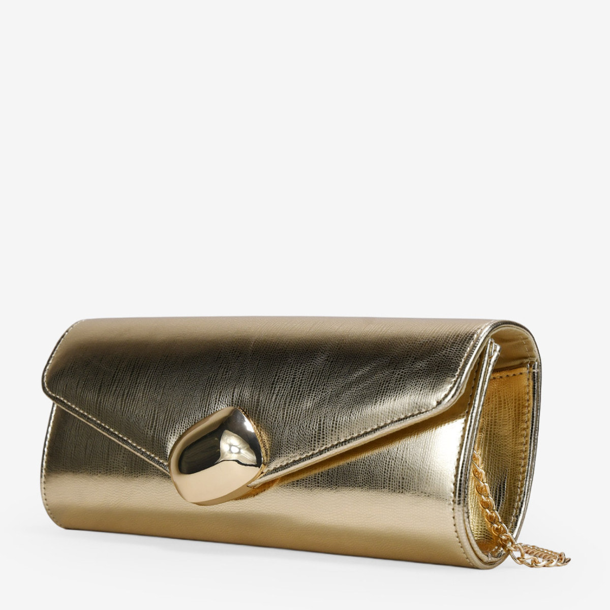 Bolso de fiesta dorado con solapa y aplique