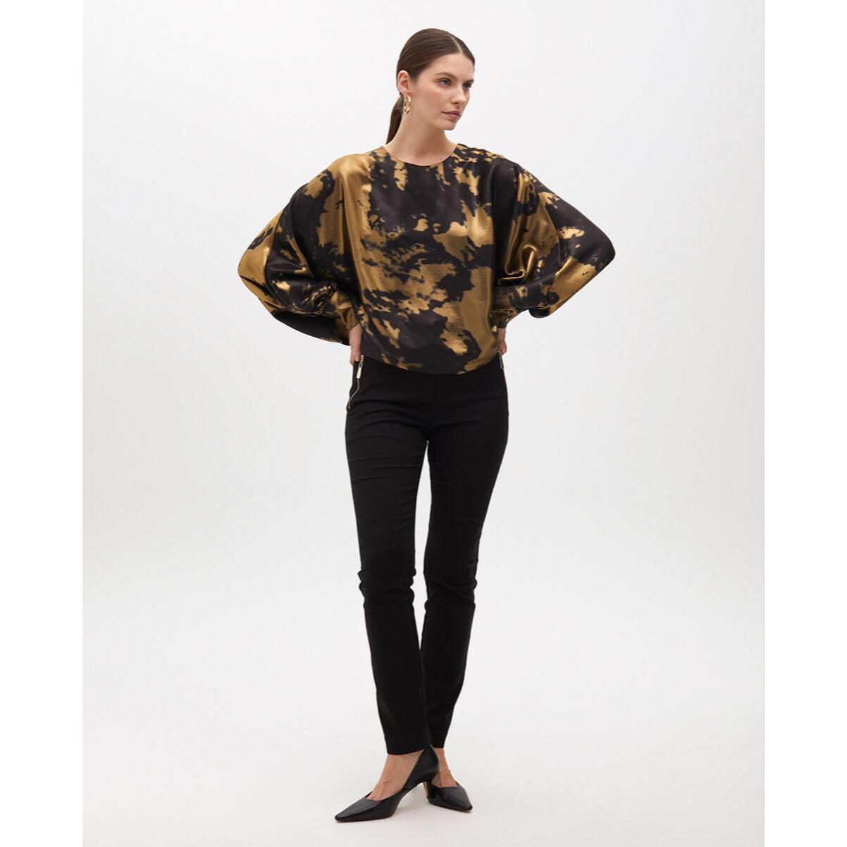 Blusa Stampata con Manica Asimmetrica