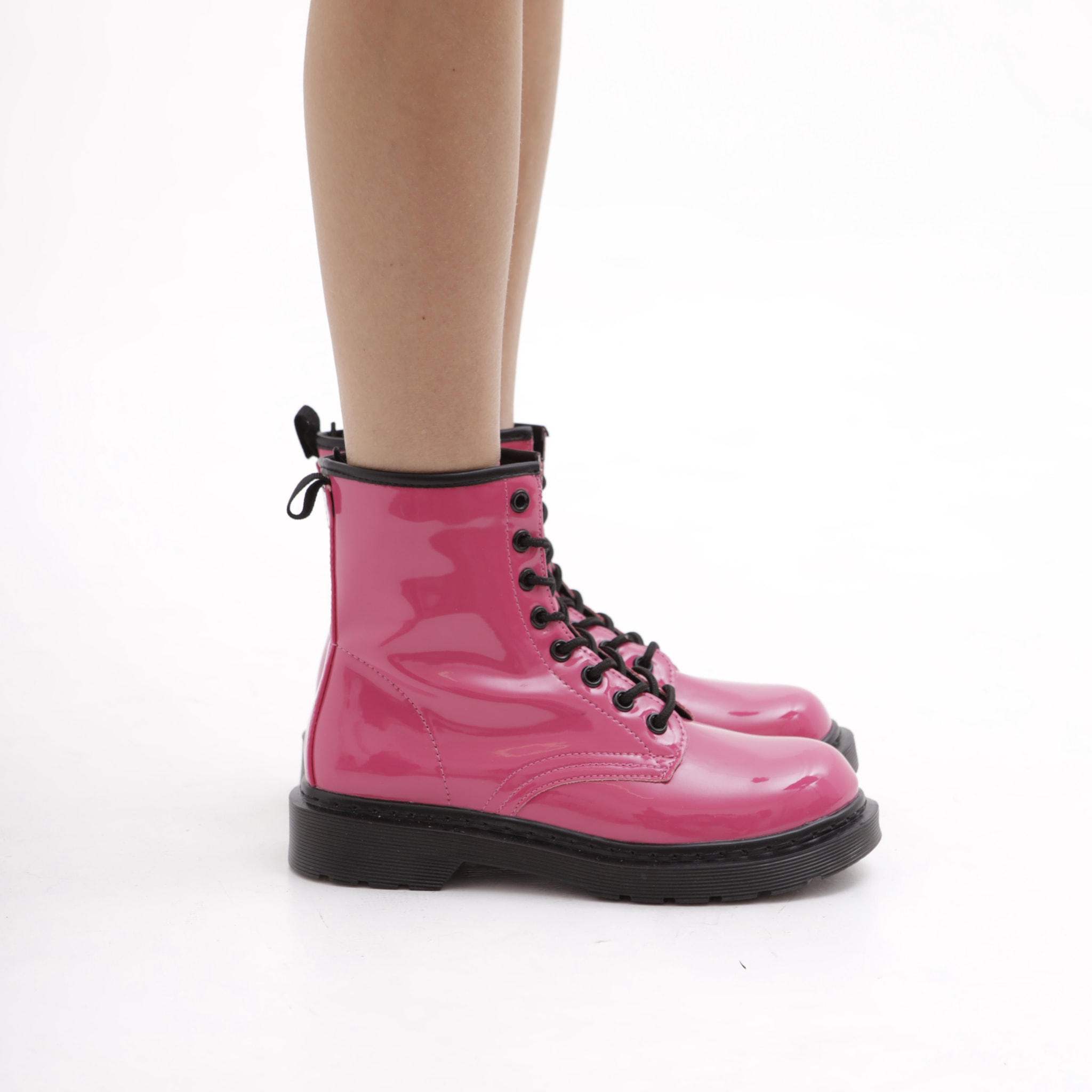 ANFIBIO 8 BUCHI FUXIA