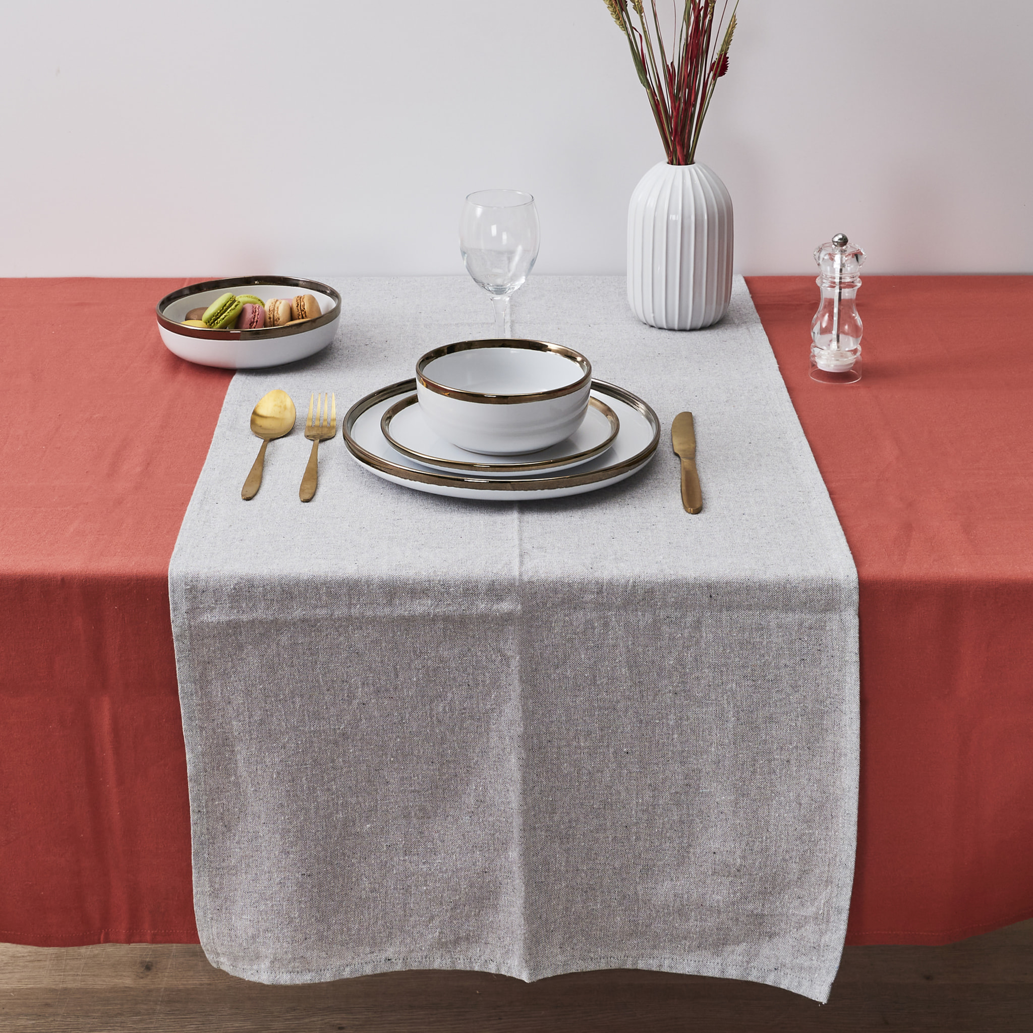 Chemin de table - HOME DECO FACTORY - Coton - Chic - Gris