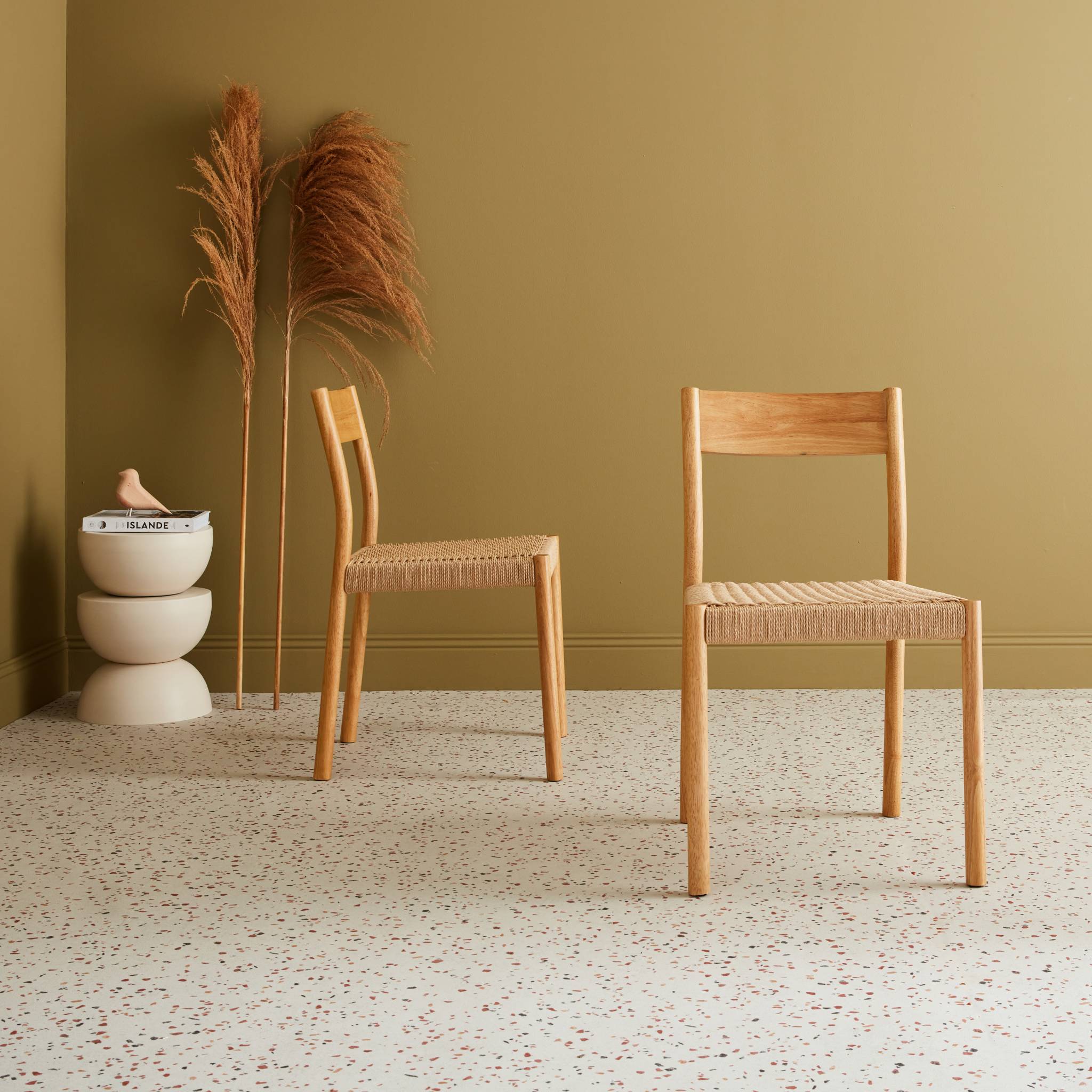 Lot de 2 chaises naturelles en bois et cordage. Ella. L 49.5 x P 53 x H 82cm