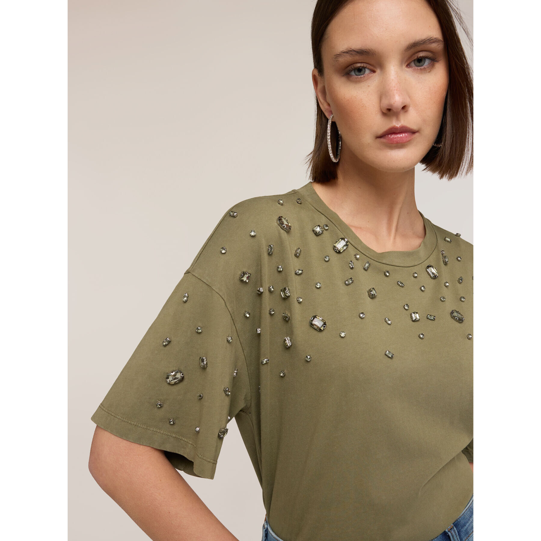 Motivi - T-shirt con applicazioni gioiello di pietre - Verde militare