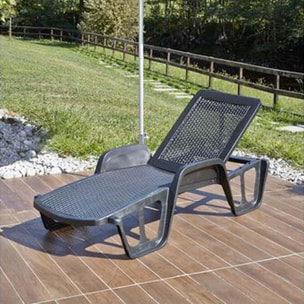 Lettino prendisole in polyrattan con schienale reclinabile. Lettino da giardino bordo piscina o spiaggia impilabile colore grigio antracite