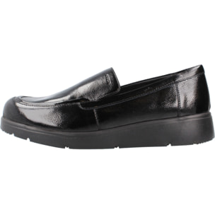 Zapatos Confort Mujer de la marca GEOX  modelo D ARLARA NEGRO