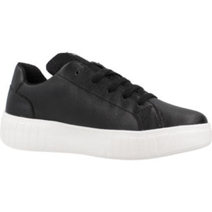 Zapatillas Niña de la marca GEOX  modelo J MIKIROSHI GIRL NEGRO
