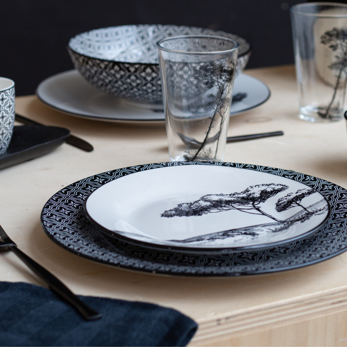 Lot de 6 petites assiettes, VILLA LES PINS