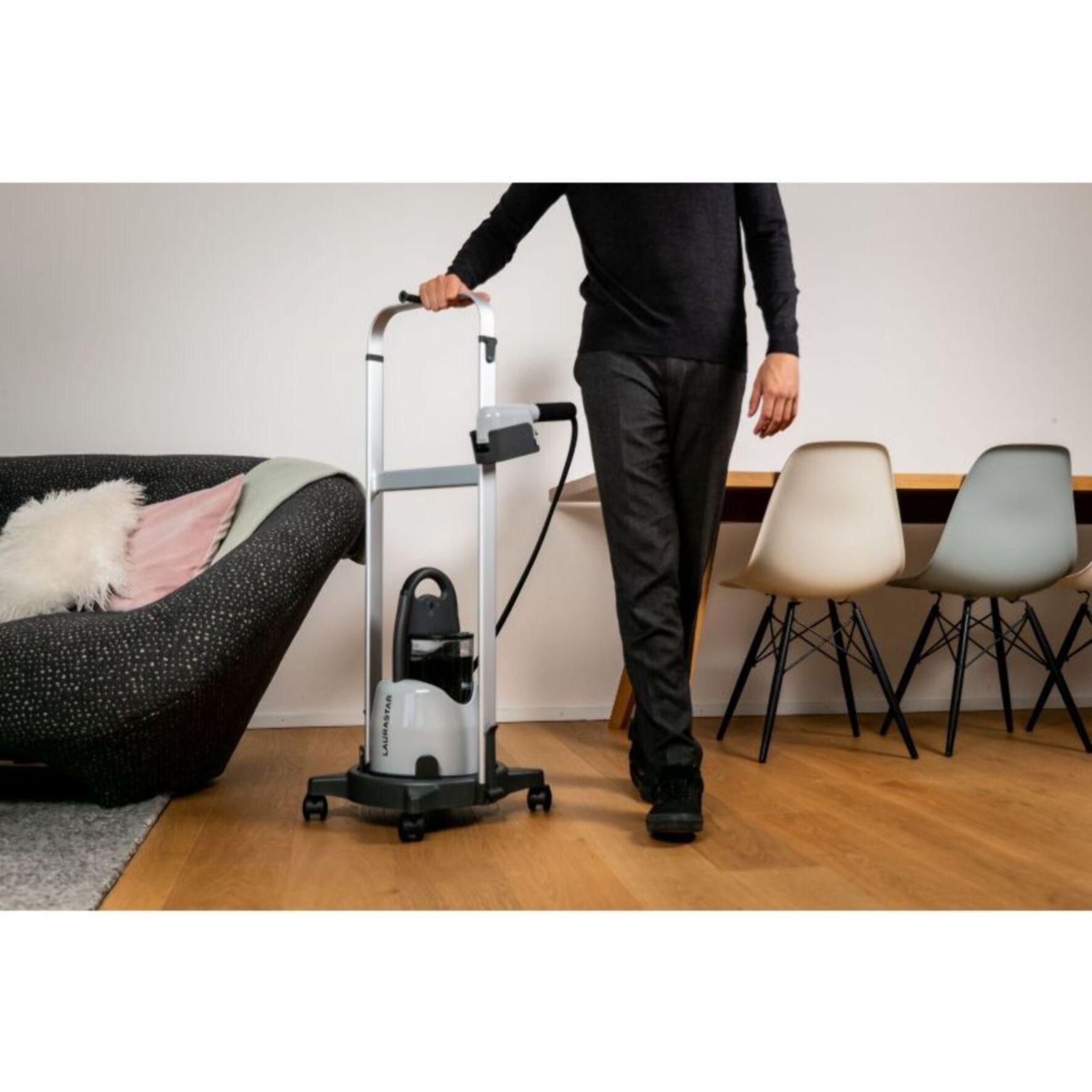 Support à roulettes LAURASTAR IZZI CART pour Défroisseur IZZI
