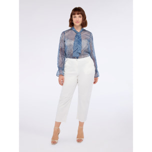 Fiorella Rubino - Blusa con estampado de pañuelo y lazo en el cuello - Light - blue