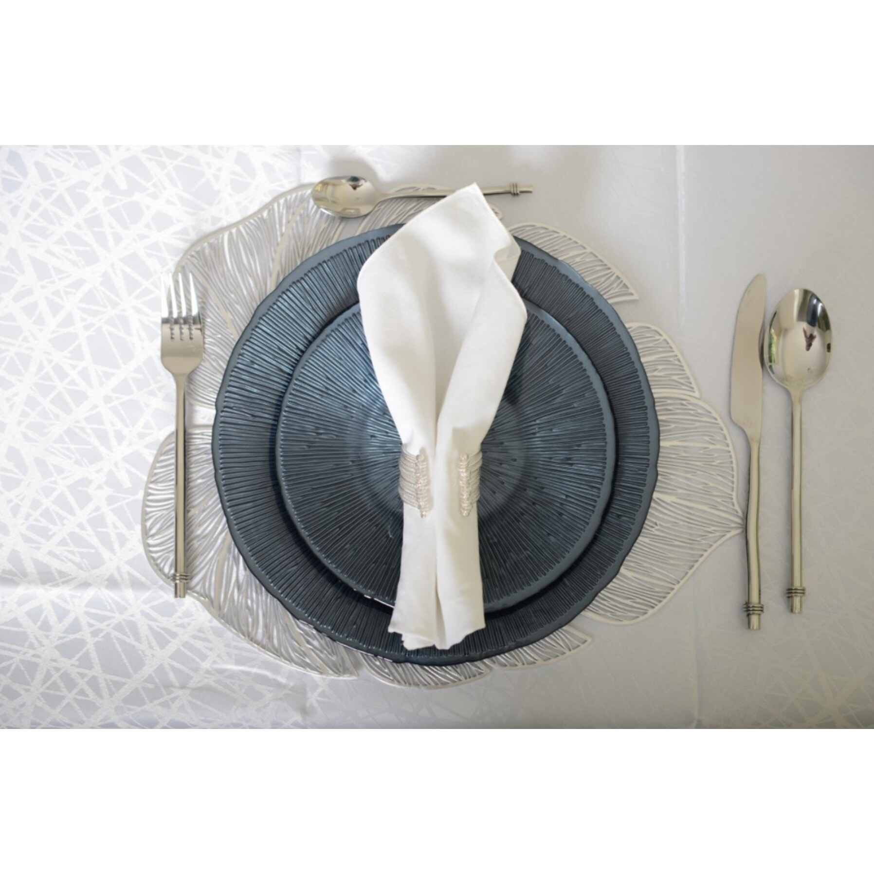 LOT DE 4 RONDS DE SERVIETTES MANCHETTES ARGENT