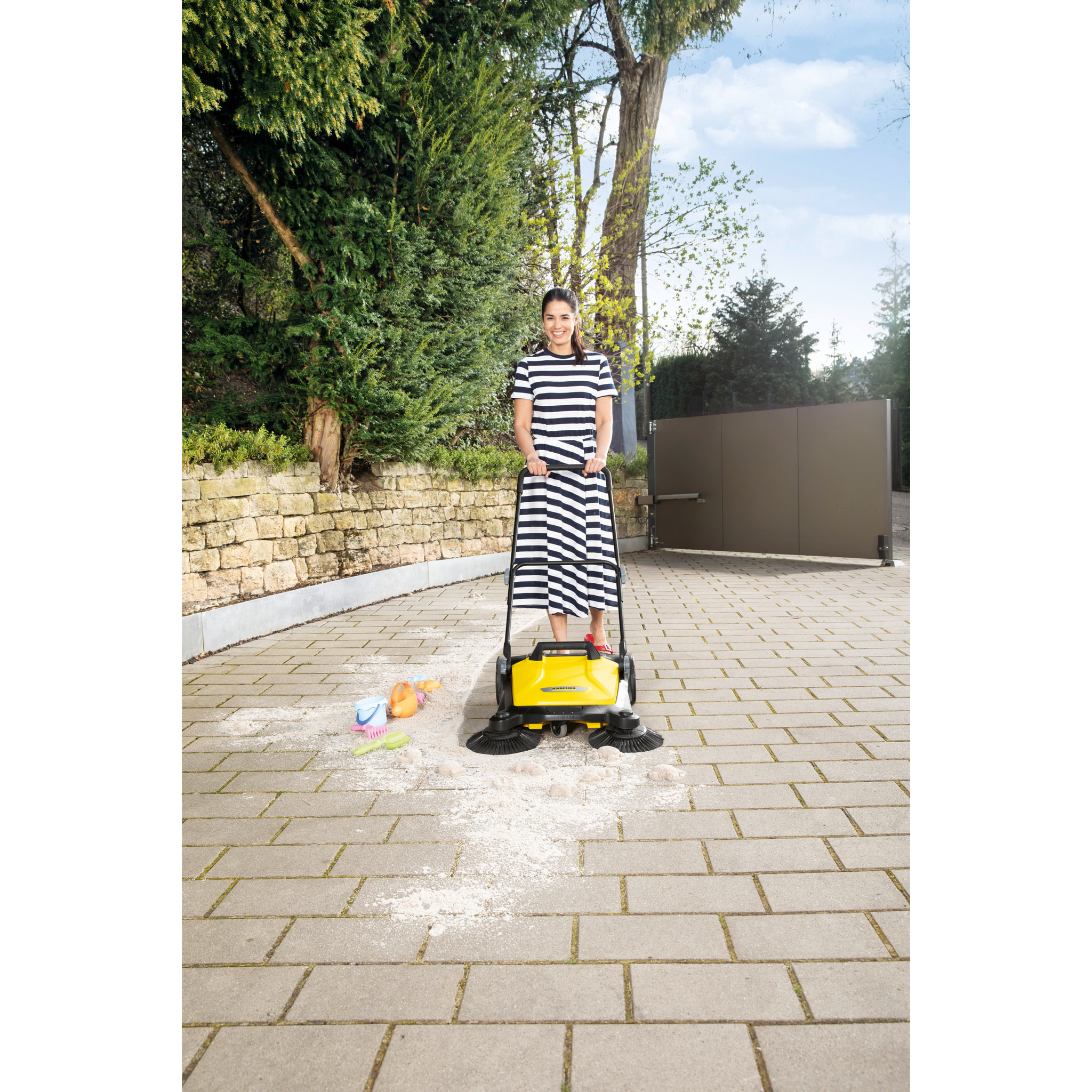 Balayeuse mécanique Karcher S 4 Twin - 2 brosses latérales