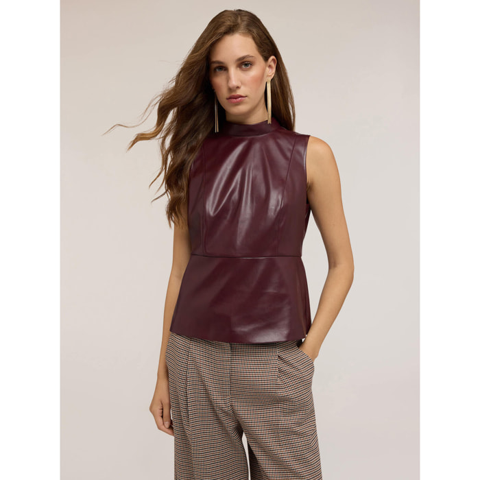 Motivi - Top de cuello alto en tejido revestido - Burgundy