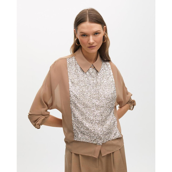 Camicia con paillettes sul davanti