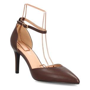 Zapatos elegantes de tacon fino para mujer.
