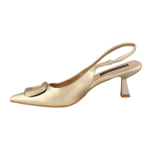 Decolletè slingback con tacco basso a rocchetto