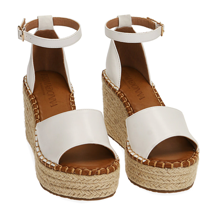 Sandalias con cuña blancas