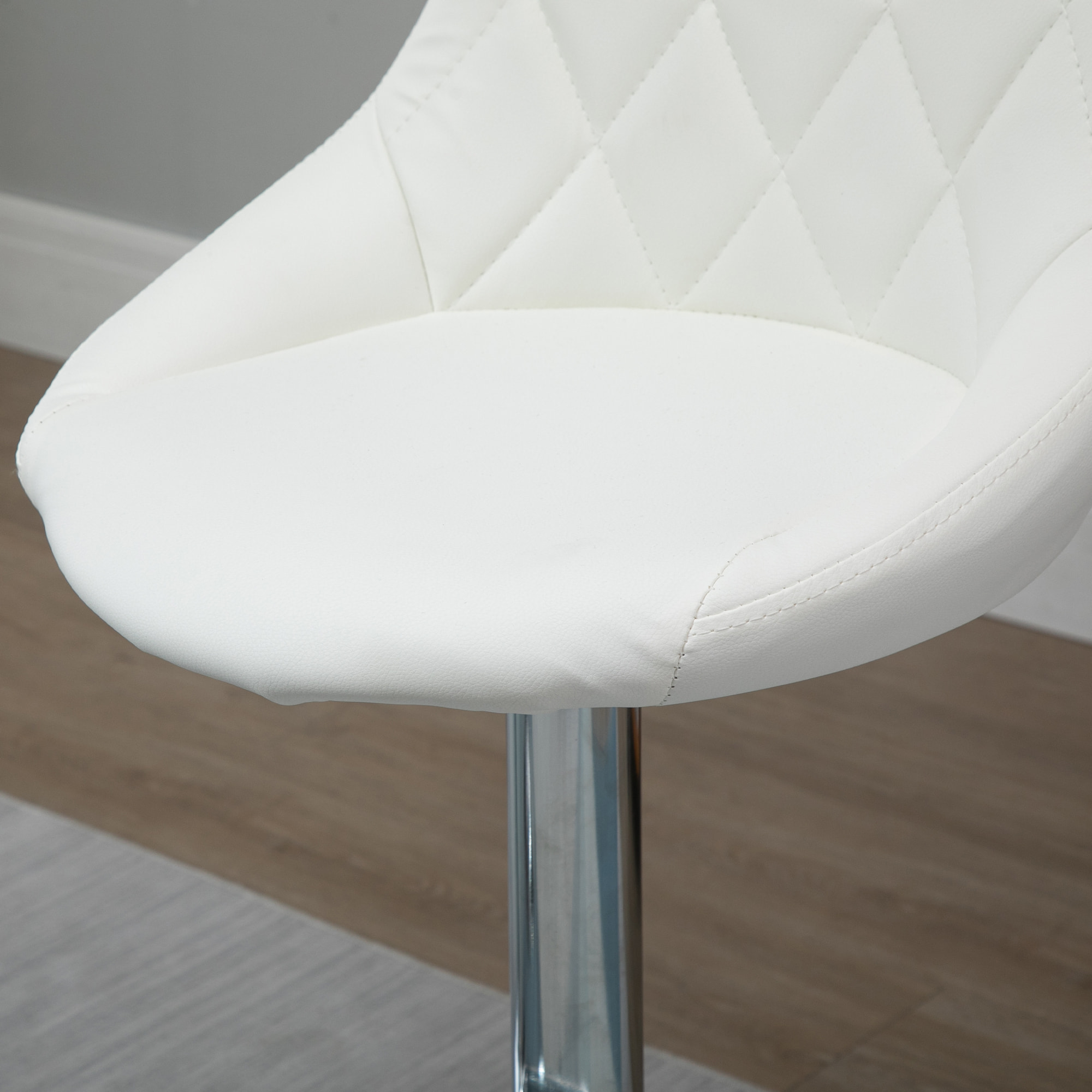 Conjunto de 2 Taburetes de Bar Giratorios con Altura Regulable Sillas Altas Modernas de Comedor con Base Redonda y Reposapiés 46x48x83-104 cm Blanco