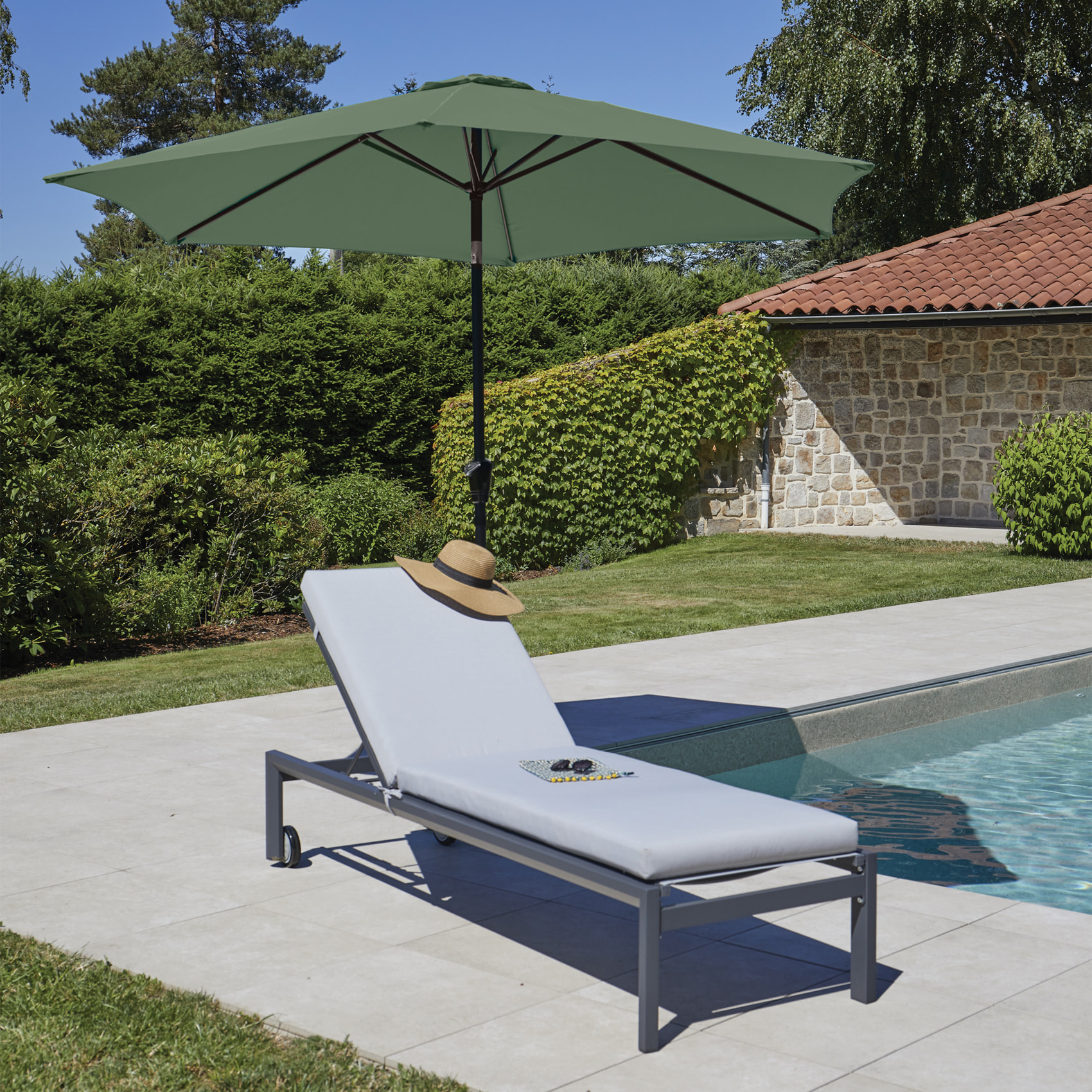 Parasol Centré et Inclinable Ø 3 m en Aluminium - Vert clair