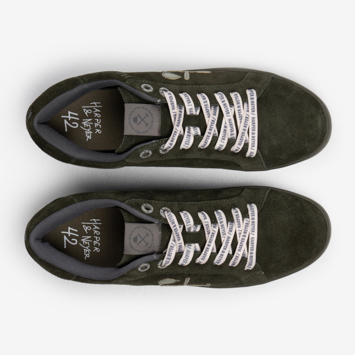 SNEAKER SUPERBOWL COLORS