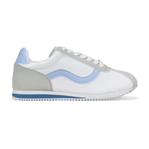 Zapatillas deportivas blancas con cordones