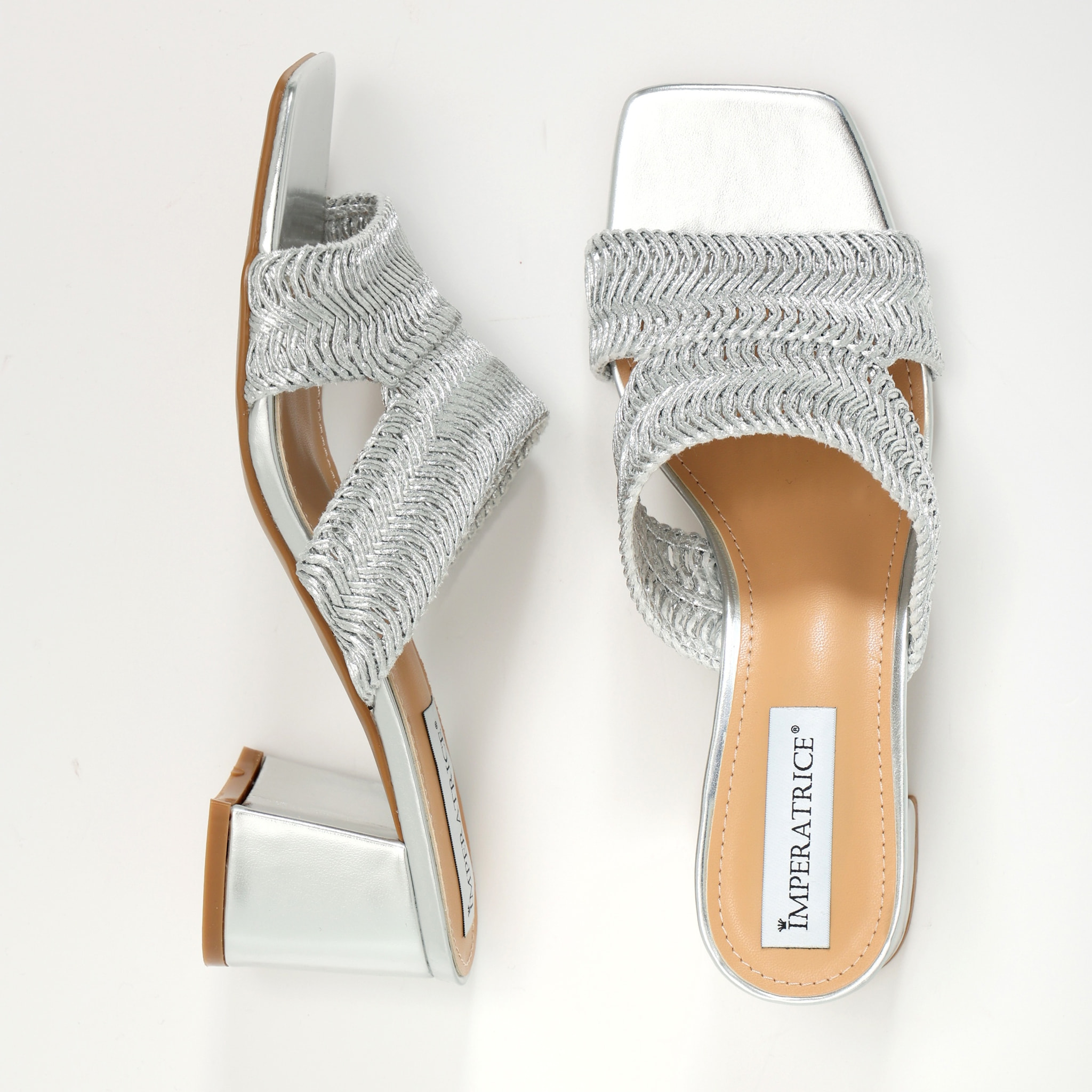 Sandali in simil pelle con tacco comodo quadrato