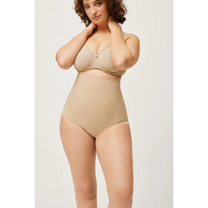 Slip riduttore in tulle beige a vita alta e compressione media