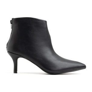 Tronchetto a punta con tacco a spillo - NERO