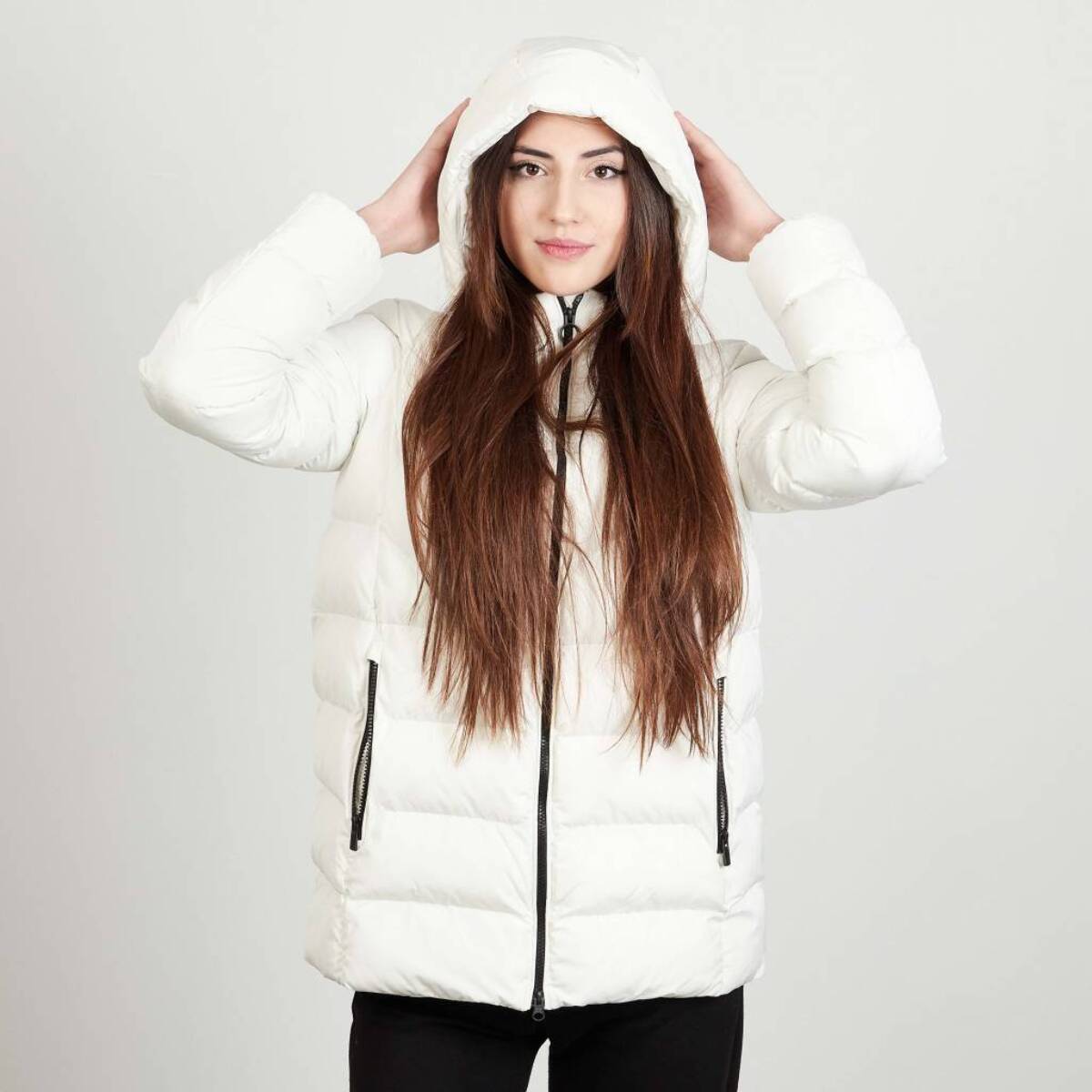 Abrigos Mujer de la marca GEOX  modelo W SPHERICA HOOD JKT BLANCO